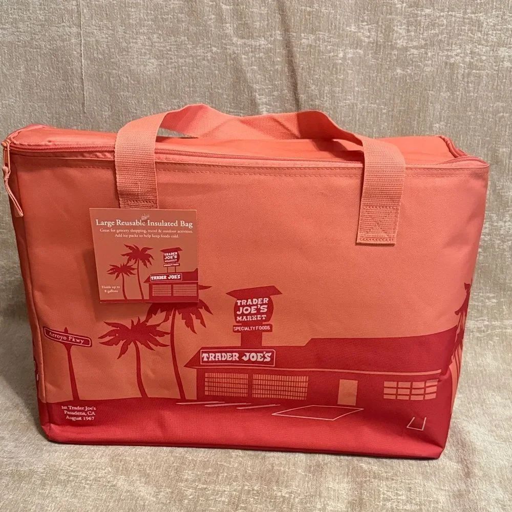 Trader Joe's Large Insulated Bag in Peach